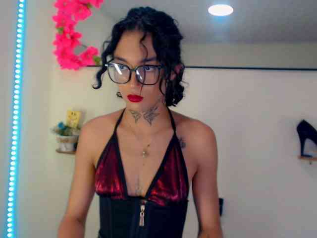 Darianna-Atehort... Live Webcam on BongaCams