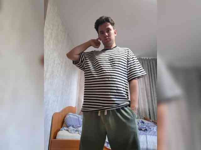 Volonter500 Sex Cam Show