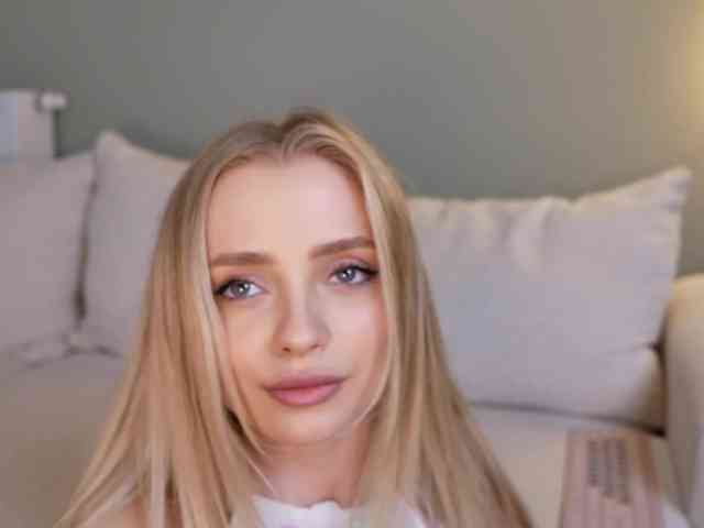 minimolly webcam