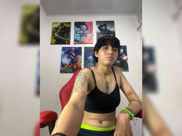 ElizaVelvet1 webcam