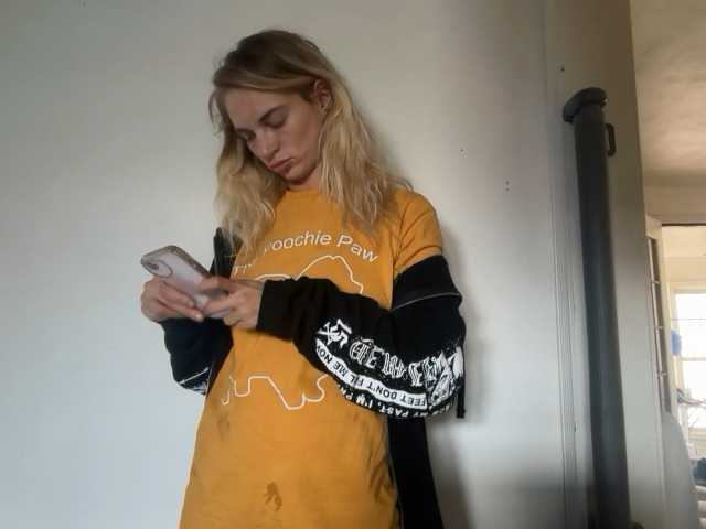 lanasharapovax live cam on BongaCams