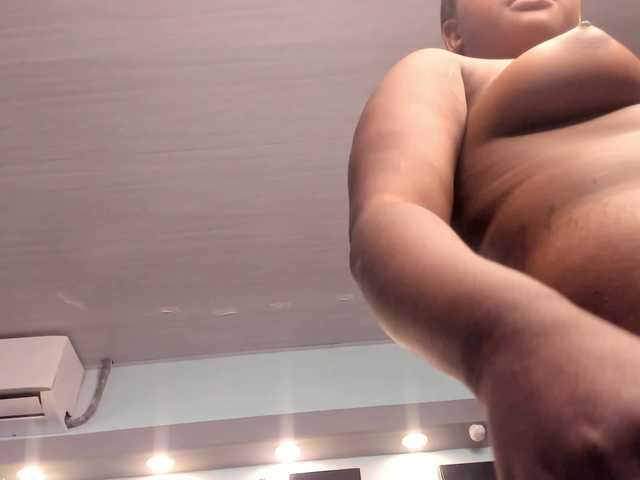 Kylie-Cruz's BongaCams show and profile