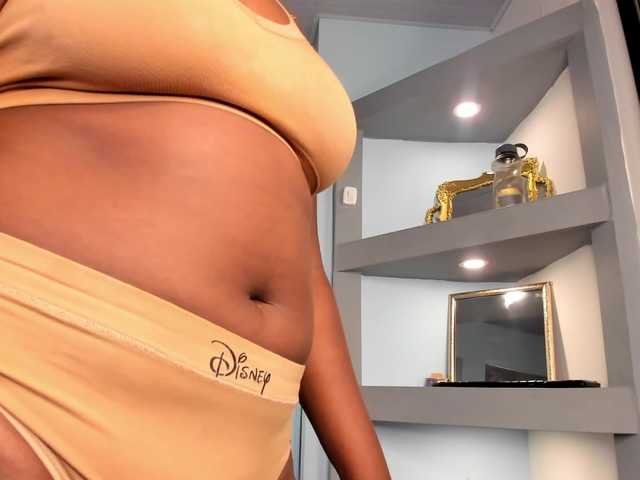 Kylie-Cruz's BongaCams show and profile