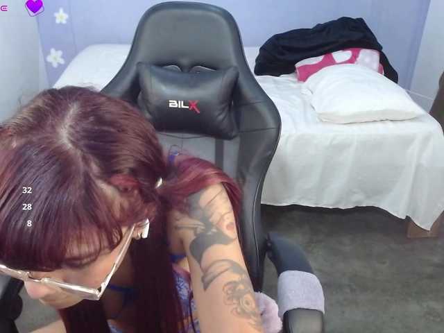 kinkycatalina live cam on BongaCams