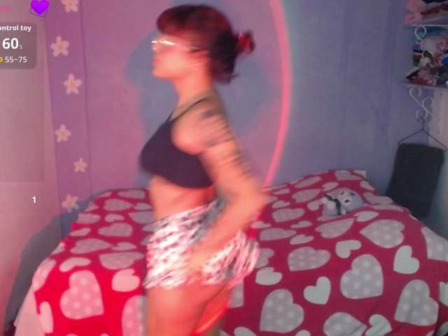 kinkycatalina live cam on BongaCams
