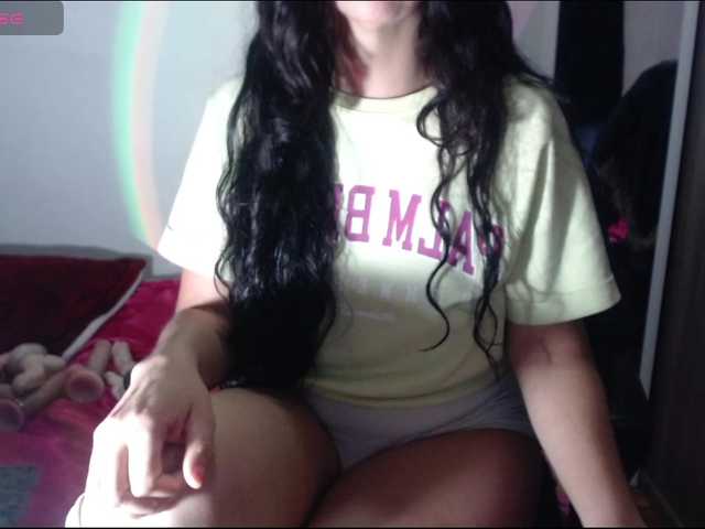 Jade-Amira live cam on BongaCams
