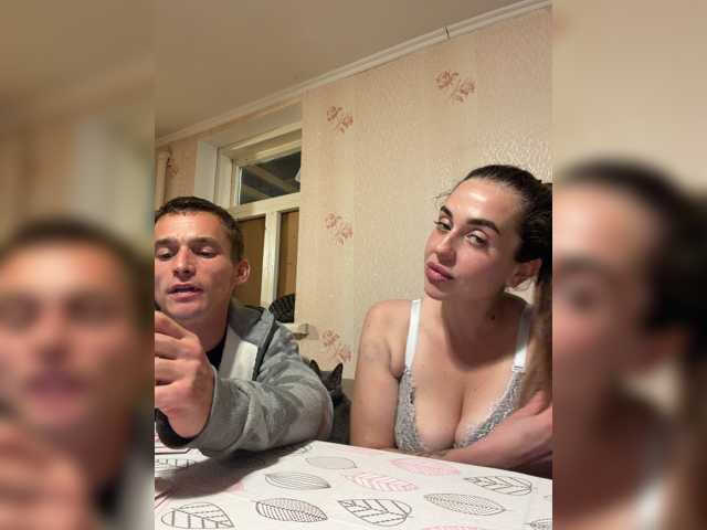 Hornycoooooouple