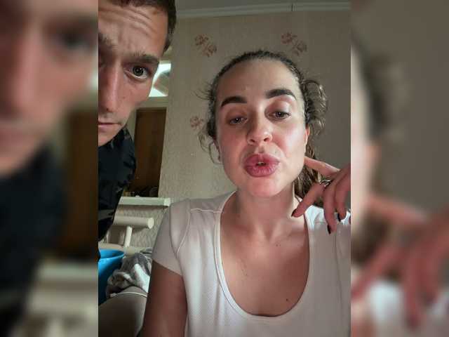 Live трансляция Hornycoooooouple - slutnetki.online