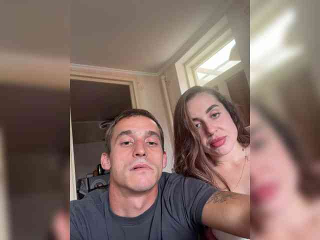 Hornycoooooouple Live Webcam on BongaCams