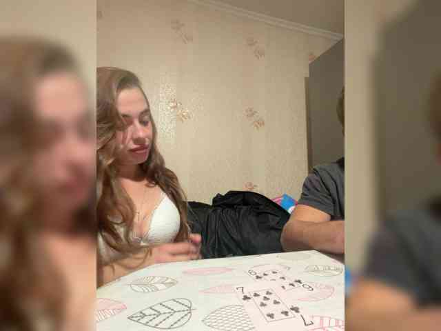 Hornycoooooouple