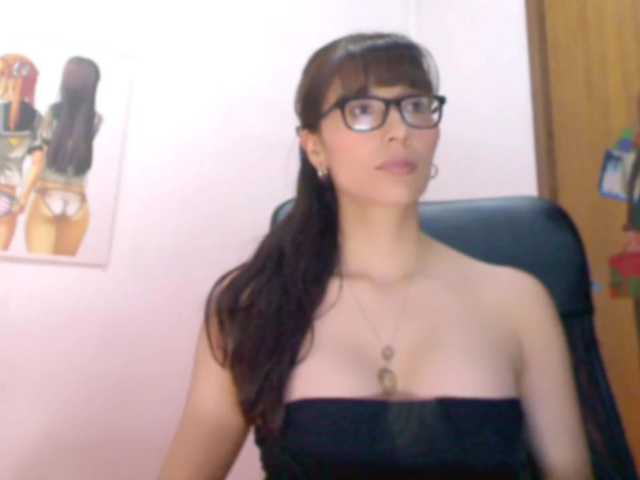 latina05 live cam on BongaCams