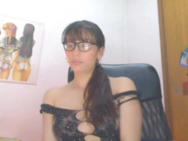 latina05 live cam on BongaCams
