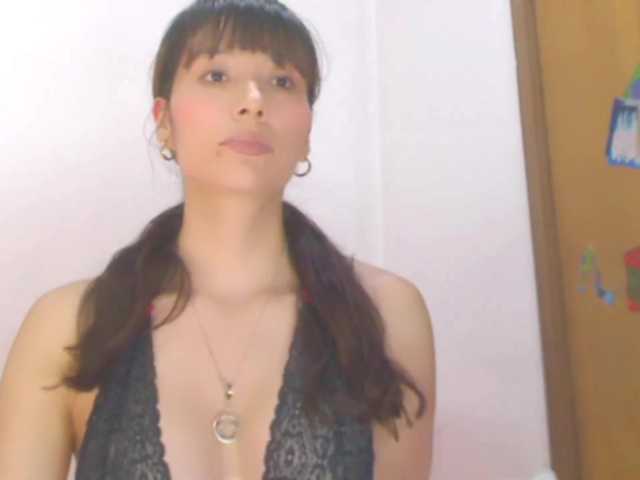 latina05 live cam on BongaCams