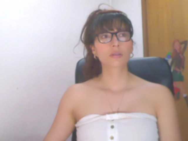 latina05 live cam on BongaCams