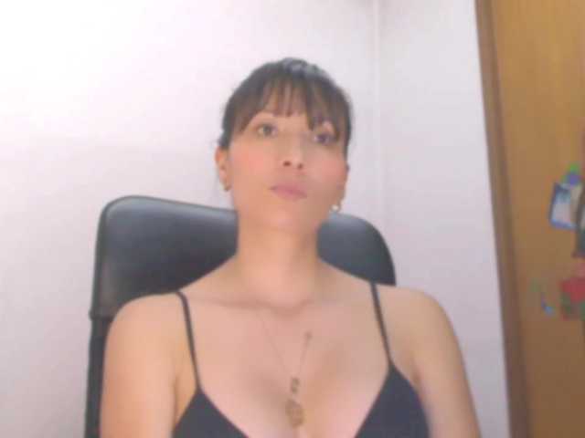 latina05 live cam on BongaCams