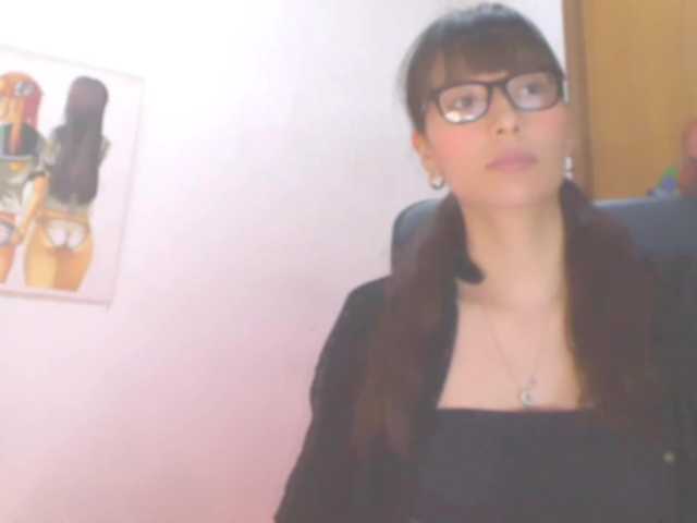 latina05 live cam on BongaCams