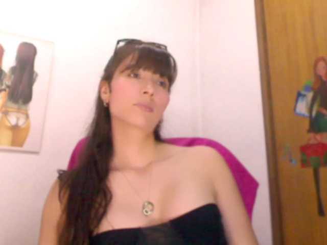 latina05, live now on BongaCams