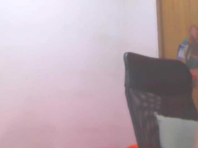 latina05 live cam on BongaCams