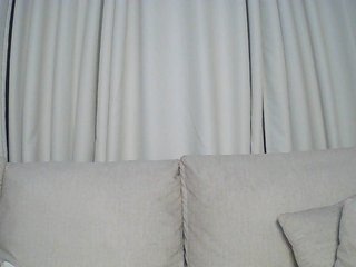 PinkAura_'s Live Webcam