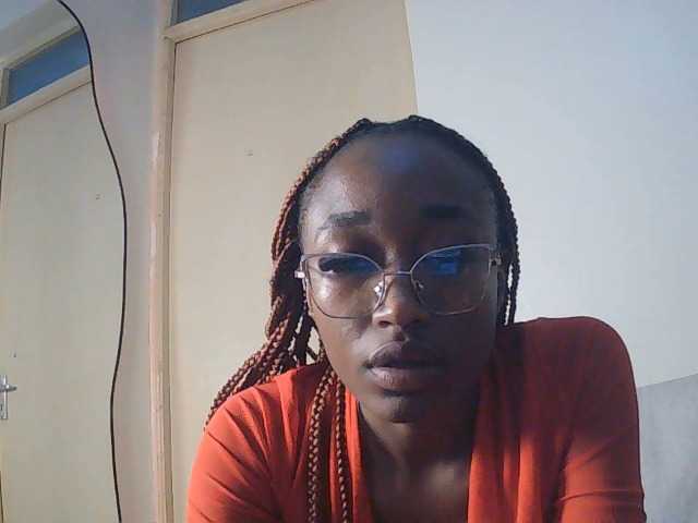 Queennana live cam on BongaCams