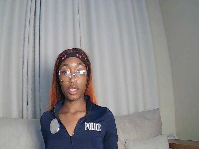 Queennana live cam on BongaCams
