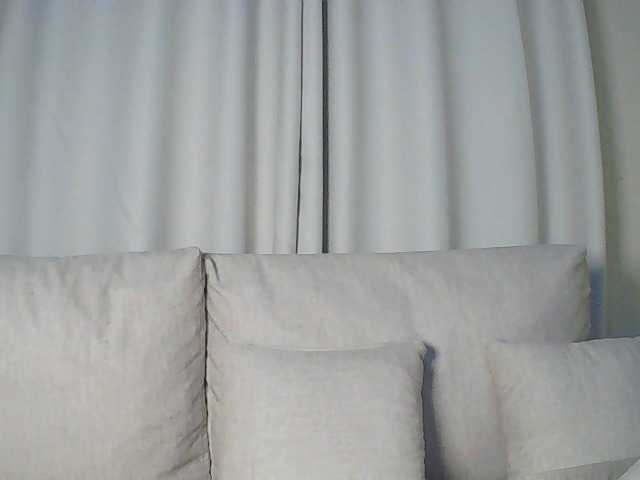 Queennana live cam on BongaCams