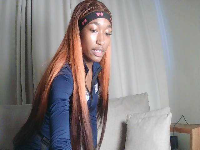 Queennana live cam on BongaCams