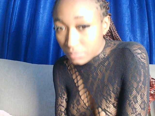 Queennana live cam on BongaCams