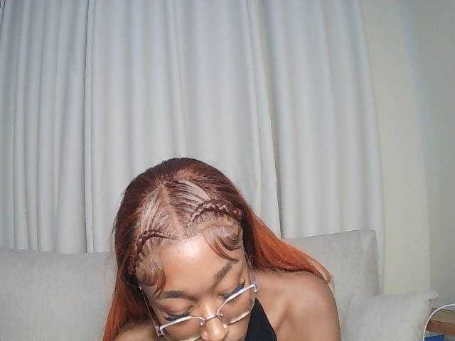 Queennana live cam on BongaCams