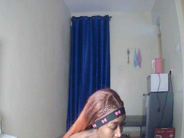 Queennana live cam on BongaCams