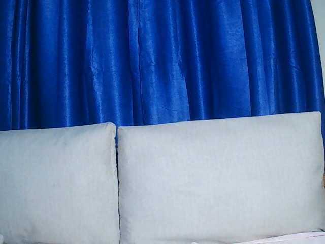 Queennana live cam on BongaCams