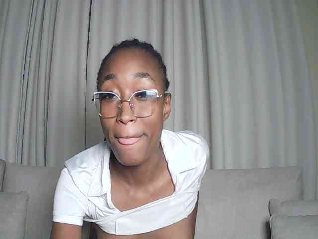 PinkAura_ webcam