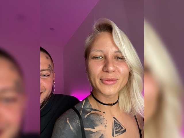 le modèle Original666 est en webcam porno dans un show sur le site bongacams, il possède les tags suivants: White/Caucasian,Blonde,Shaved