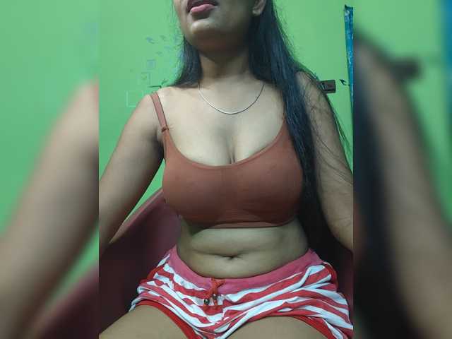 sweet-kaniika live webcam show