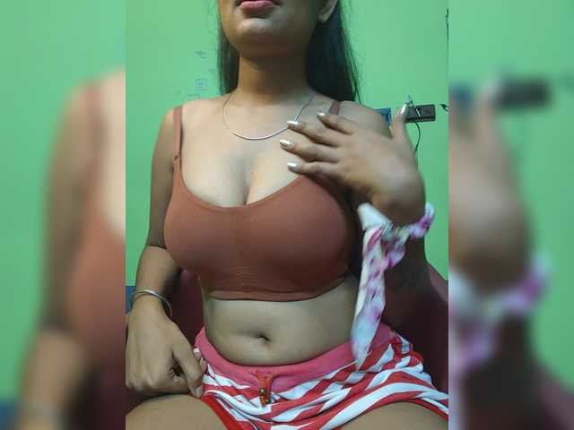 sweet-kaniika live webcam show