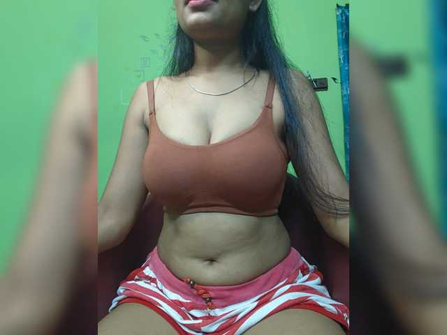 sweet-kaniika live webcam show