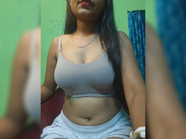 sweet-kaniika live cam on BongaCams