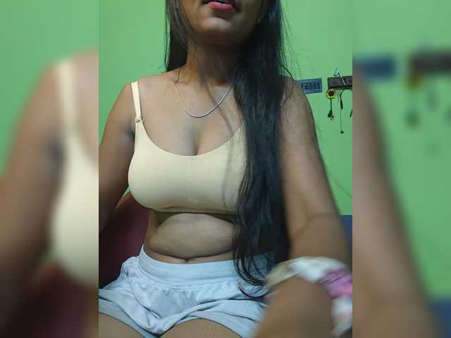 sweet-kaniika live cam on BongaCams