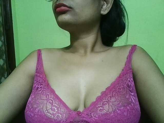 sweet-kaniika webcam