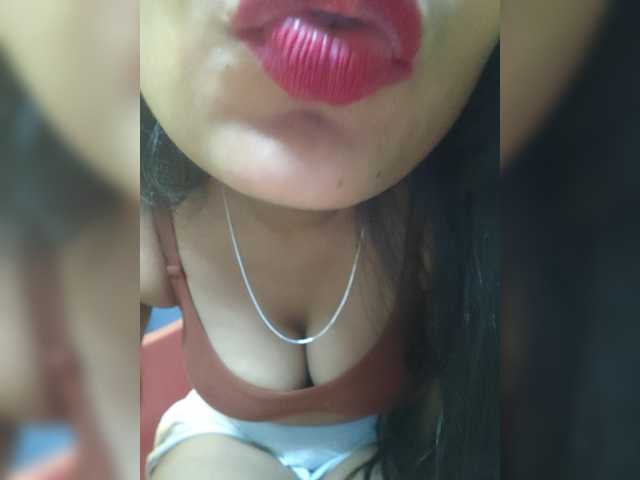 sweet-kaniika live cam on BongaCams