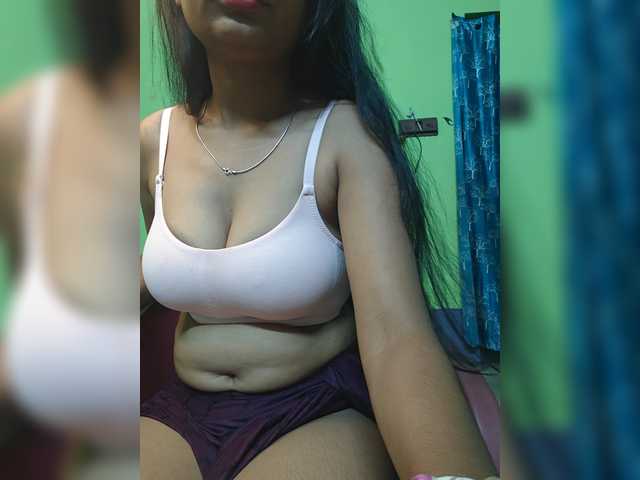 sweet-kaniika live cam on BongaCams