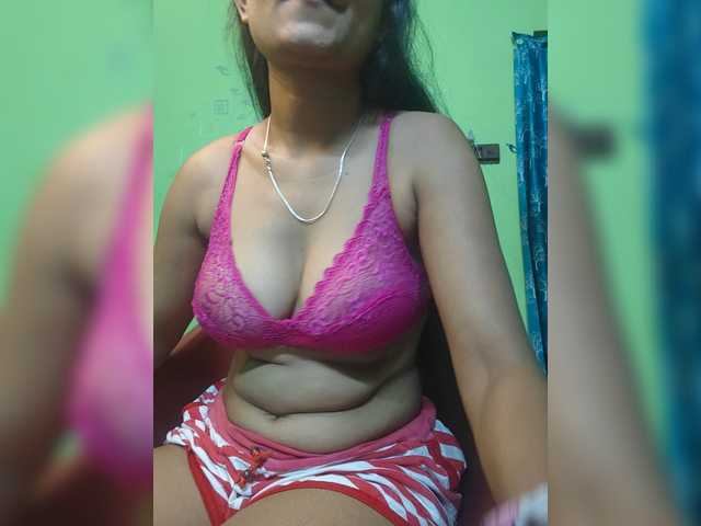 sweet-kaniika live cam on BongaCams