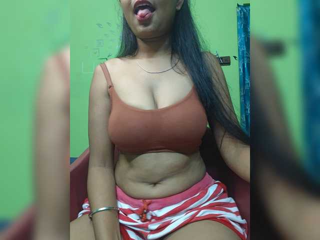sweet-kaniika live webcam show
