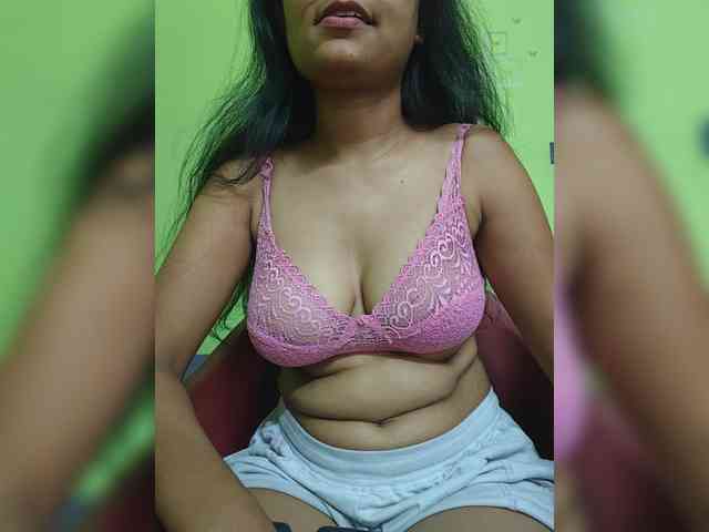 sweet-kaniika webcam