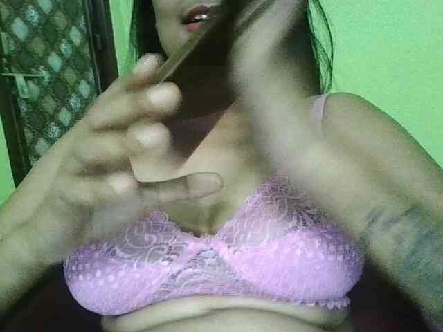 sweet-kaniika webcam