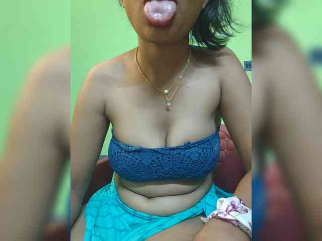 sweet-kaniika webcam