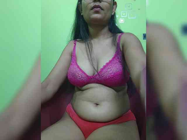 sweet-kaniika webcam