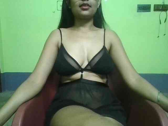 sweet-kaniika webcam