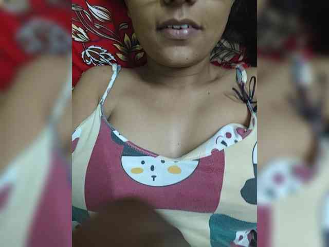 sweet-kaniika webcam