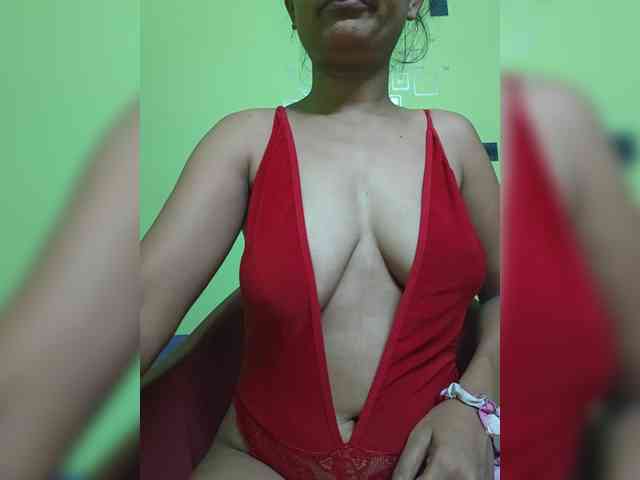 sweet-kaniika webcam